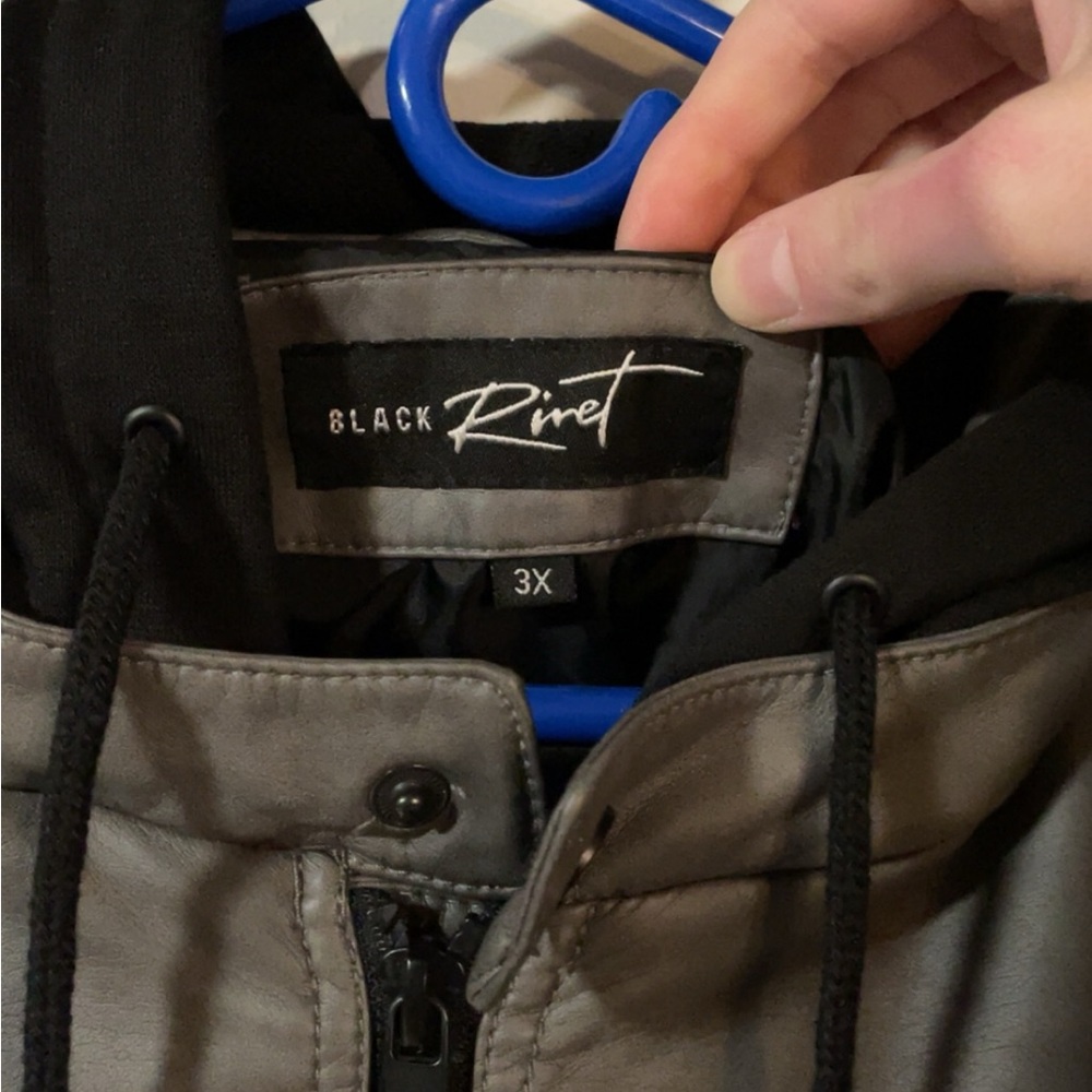 Black Rivet jacket! In excellent condition, only worn once to try on! - Picture 3 of 5